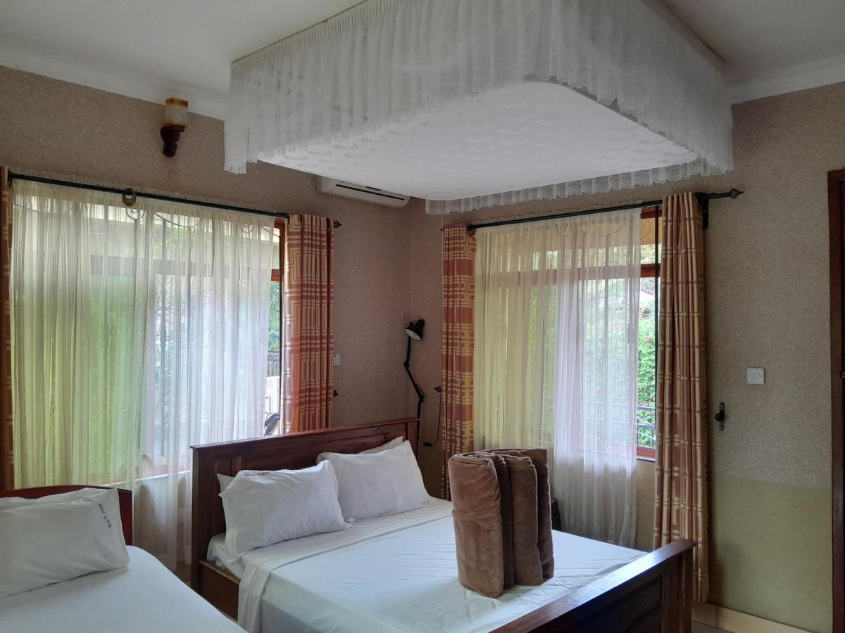 Mikumi Resort Hotel Buitenkant foto